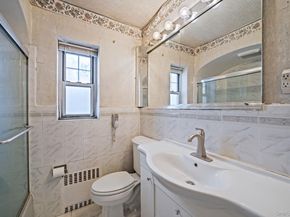 51 Lincoln Avenue D22, Rockville Centre NY 11570