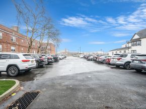 51 Lincoln Avenue D22, Rockville Centre NY 11570