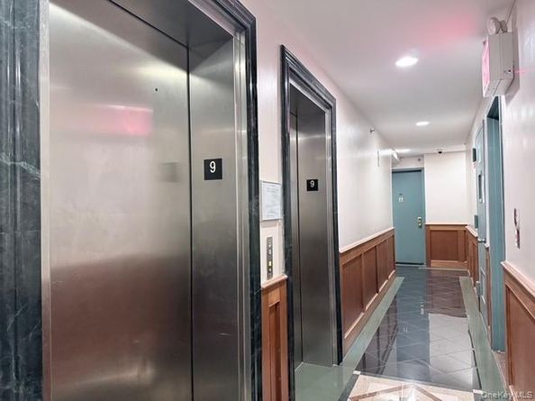 14218 38th Avenue 9C, Flushing NY 11354