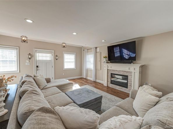 36 West Boulevard, East Rockaway NY 11518