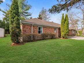 84 Horton Place, Syosset NY 11791