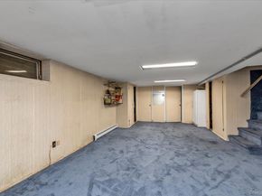 84 Horton Place, Syosset NY 11791