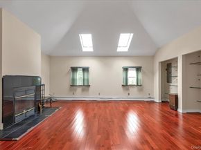 84 Horton Place, Syosset NY 11791