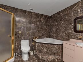 84 Horton Place, Syosset NY 11791