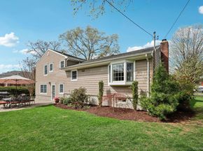 137 Weyford Terrace, Garden City NY 11530