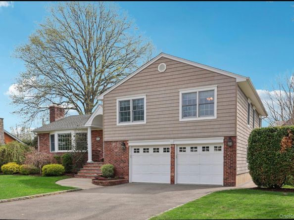 137 Weyford Terrace, Garden City NY 11530