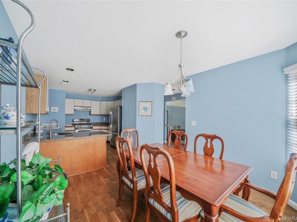 200 Lakebridge Drive N, Kings Park NY 11754