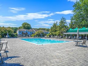 200 Lakebridge Drive N, Kings Park NY 11754