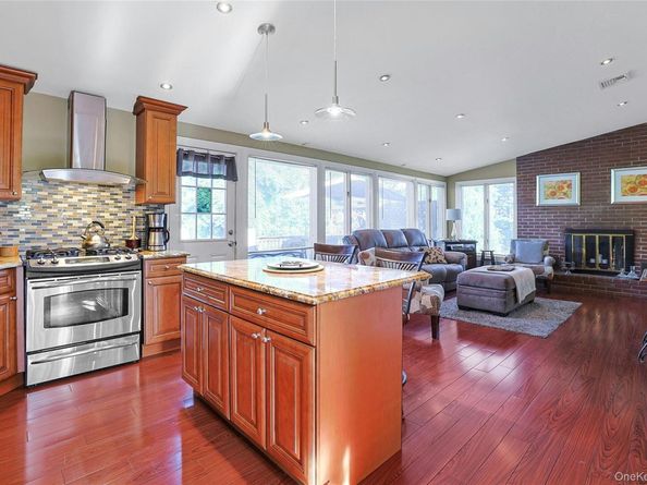 1795 Morningview Drive, Yorktown Heights NY 10598