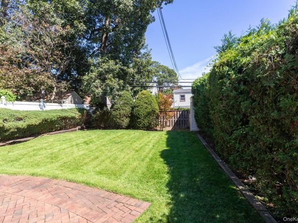 80-37 230th Street, Bellerose Manor NY 11427