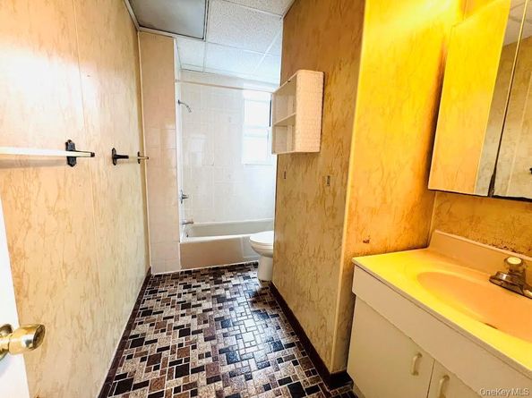 62-53 83rd Street, Middle Village NY 11379
