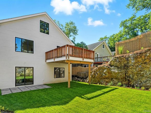 64 1/2 Exchange Place, Port Chester NY 10573