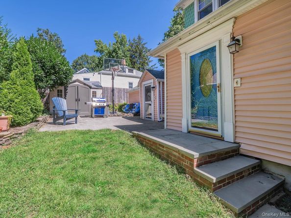 182 14th Avenue, Sea Cliff NY 11579