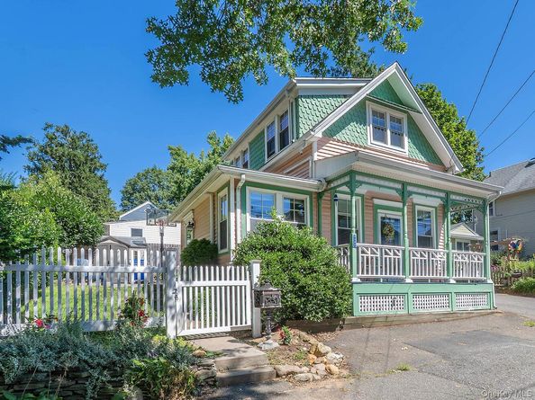 182 14th Avenue, Sea Cliff NY 11579