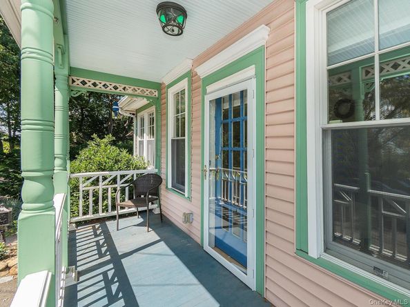 182 14th Avenue, Sea Cliff NY 11579