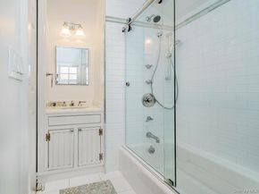 182 14th Avenue, Sea Cliff NY 11579
