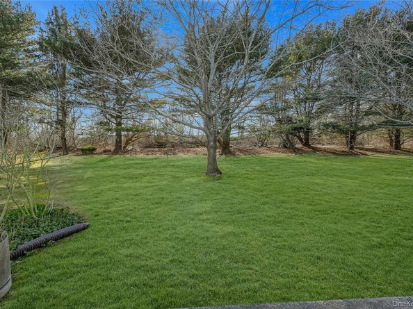 2555 Youngs Avenue 11D, Southold NY 11971