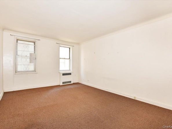 6574 Saunders Street 3H, Rego Park NY 11374
