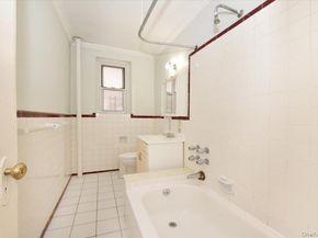 6574 Saunders Street 3H, Rego Park NY 11374