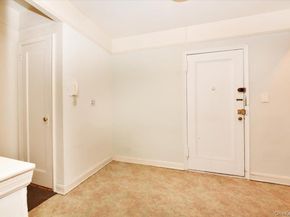 6574 Saunders Street 3H, Rego Park NY 11374