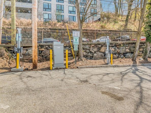 1155 Warburton Avenue 10E, Yonkers NY 10701