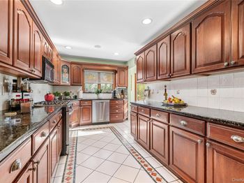 287 E Rockaway Road