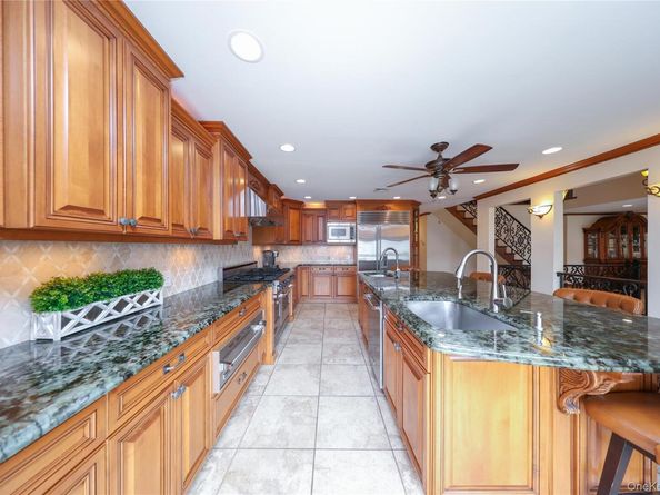 16315 86th Street, Howard Beach NY 11414