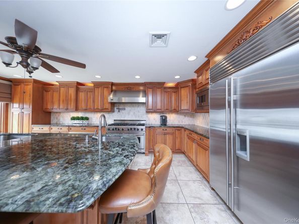16315 86th Street, Howard Beach NY 11414