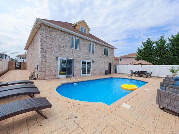 16315 86th Street, Howard Beach NY 11414