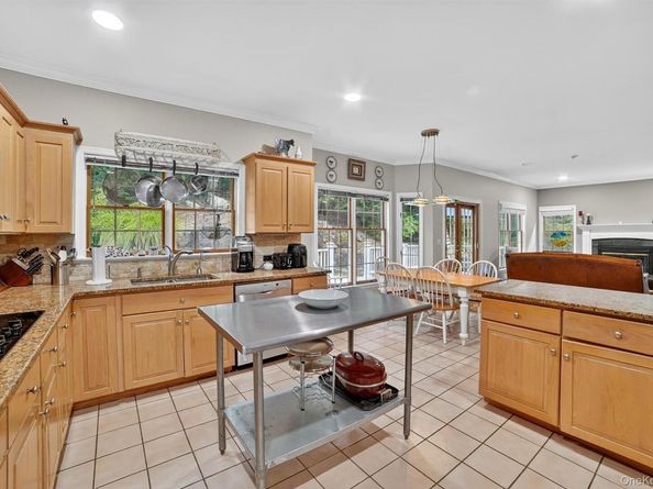 12 Veronica Court, Cortlandt Manor NY 10567