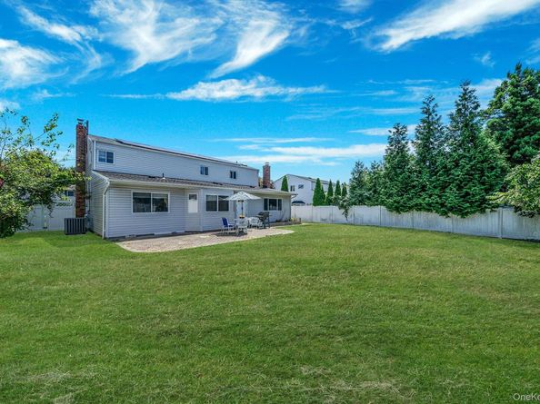 14 Lloyd Lane, Nesconset NY 11767