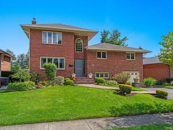 114 Seaman Road, Jericho NY 11753