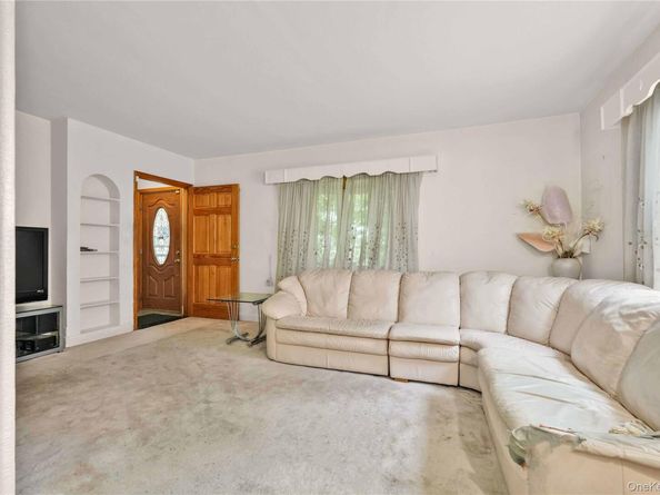 183-11 64th Avenue, Fresh Meadows NY 11365