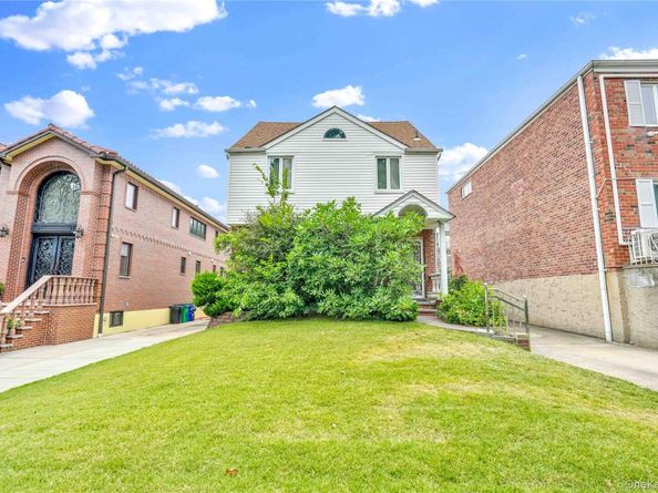183-11 64th Avenue, Fresh Meadows NY 11365