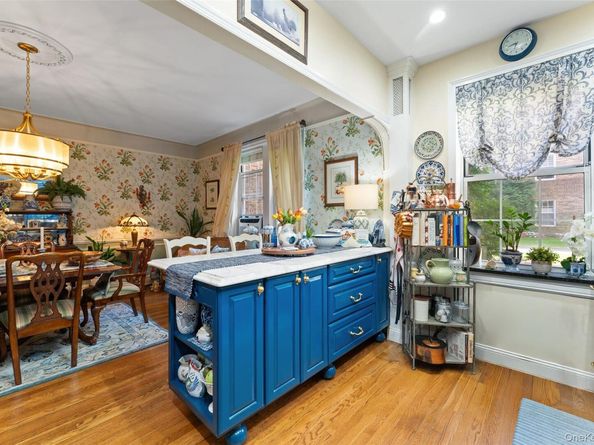 25 Parkview Avenue 1I, Bronxville NY 10708