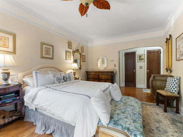 25 Parkview Avenue 1I, Bronxville NY 10708