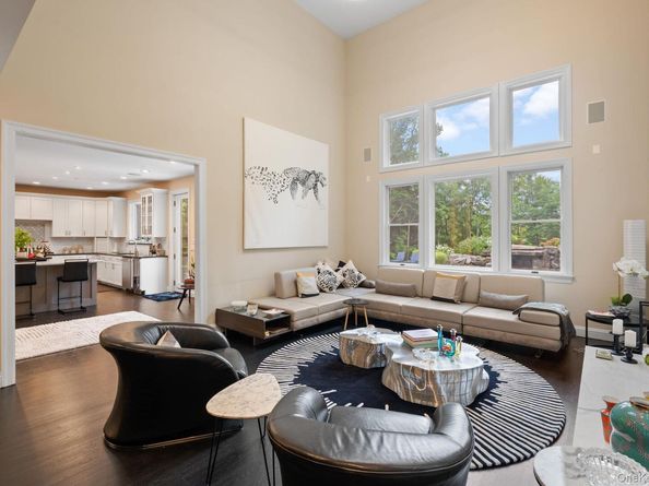 20 Stonewall Circle, West Harrison NY 10604