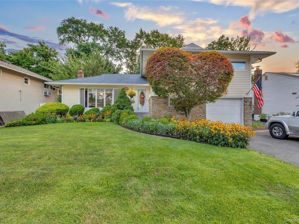 468 Richmond Road, East Meadow NY 11554