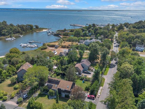 34 Sedgemere Road, Center Moriches NY 11934