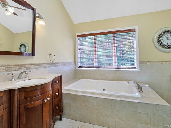 61 Walnut Street, Pleasantville NY 10570