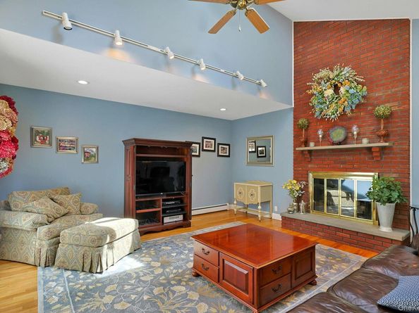 61 Walnut Street, Pleasantville NY 10570