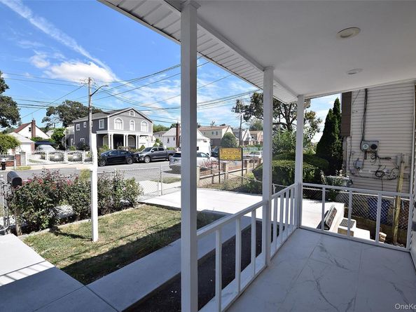 22734 112th Road, Queens Village NY 11429