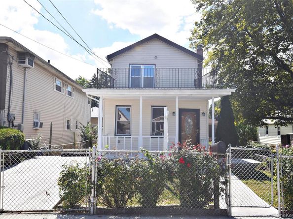22734 112th Road, Queens Village NY 11429