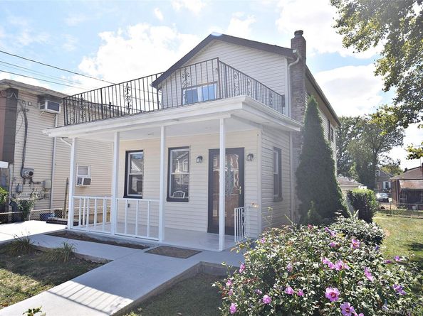 22734 112th Road, Queens Village NY 11429