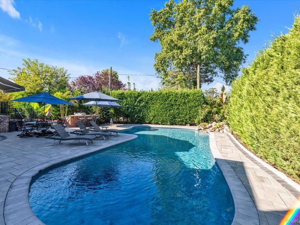 639 Boelsen Drive, Westbury NY 11590