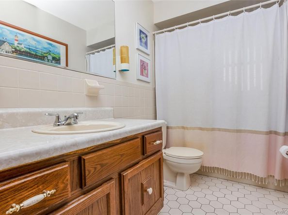 1100 Wantagh, Wantagh NY 11793