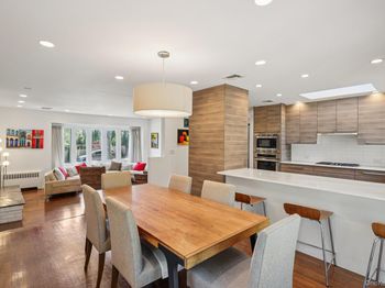 12 Manning Road