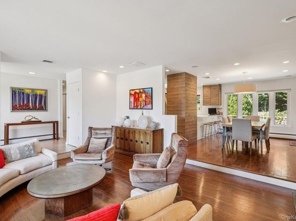 12 Manning Road, Glen Cove NY 11542