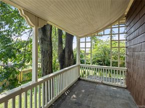 80 Ocean Avenue, Bay Shore NY 11706