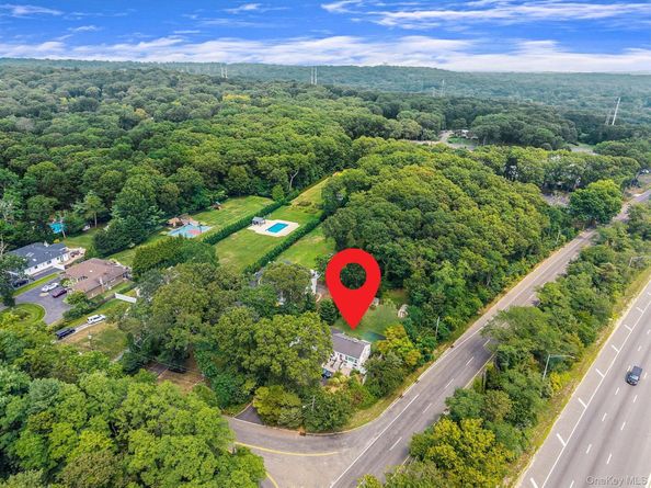 191 Candlewood Path, Dix Hills NY 11746